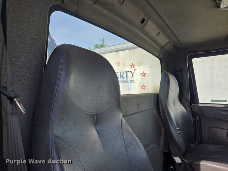 image for item EM7293 2012 International 7500 vacuum truck