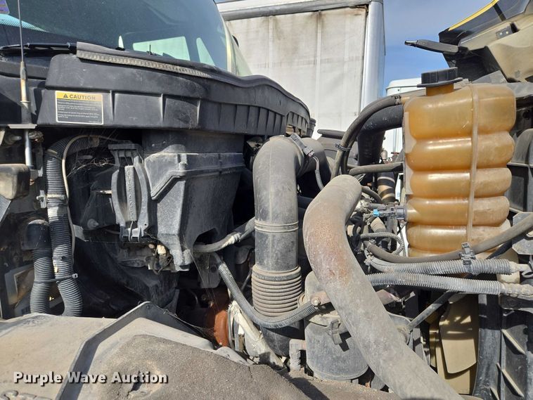 image for item EM7293 2012 International 7500 vacuum truck
