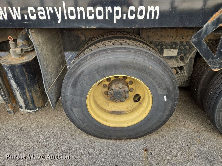 image for item EM7293 2012 International 7500 vacuum truck