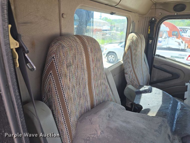 image for item EM7294 2006 International 5500i sewer jetter truck