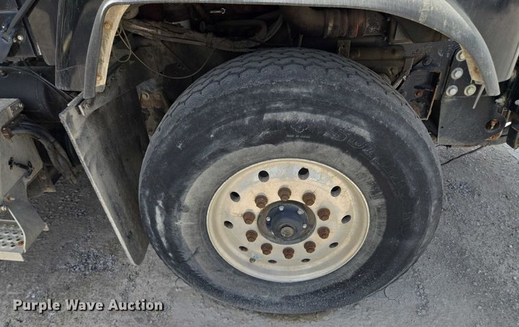 image for item EM7294 2006 International 5500i sewer jetter truck