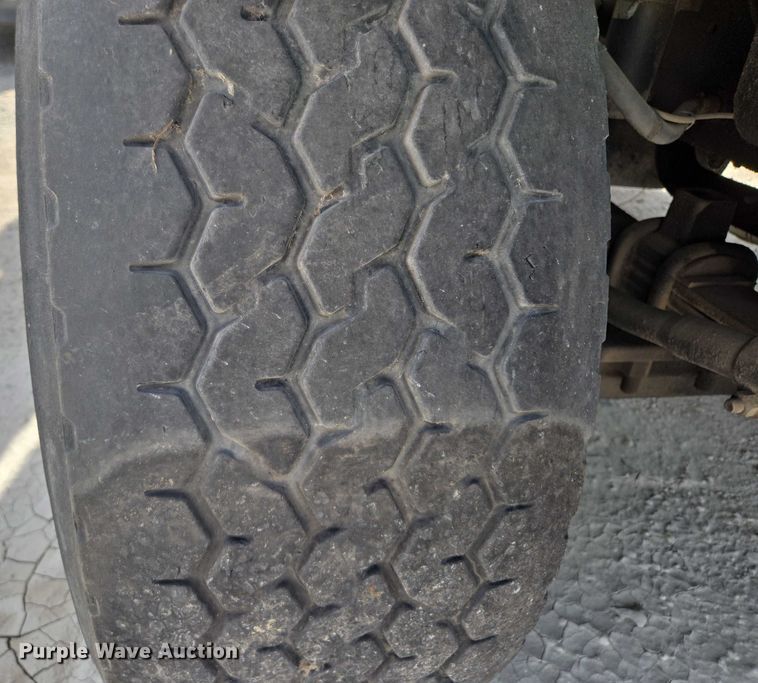 image for item EM7294 2006 International 5500i sewer jetter truck