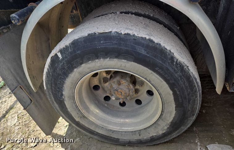 image for item EM7294 2006 International 5500i sewer jetter truck