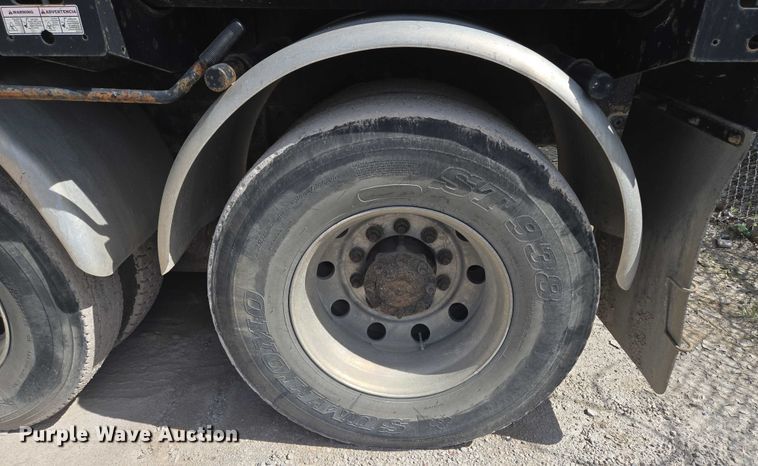 image for item EM7294 2006 International 5500i sewer jetter truck