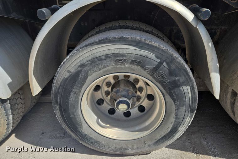 image for item EM7294 2006 International 5500i sewer jetter truck