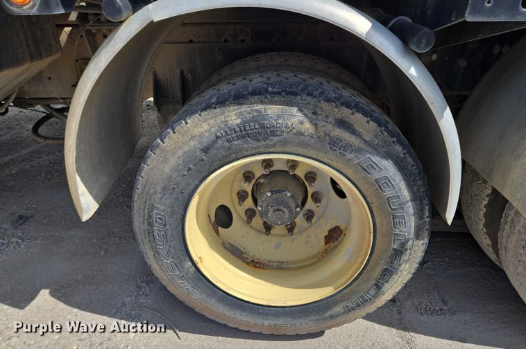 image for item EM7294 2006 International 5500i sewer jetter truck