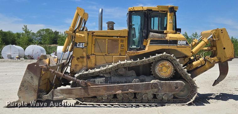 image for item EM7295 1994 Caterpillar D8N dozer