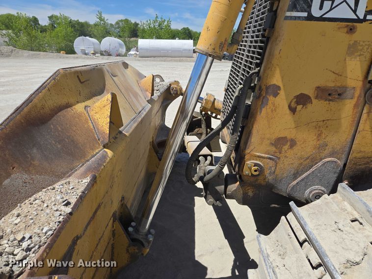 image for item EM7295 1994 Caterpillar D8N dozer