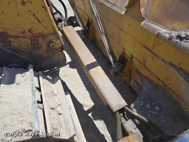 image for item EM7295 1994 Caterpillar D8N dozer