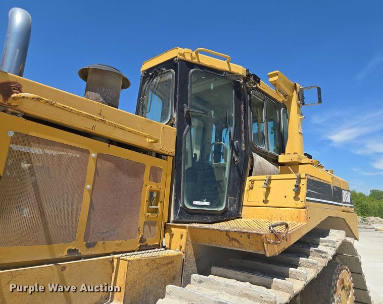 image for item EM7295 1994 Caterpillar D8N dozer