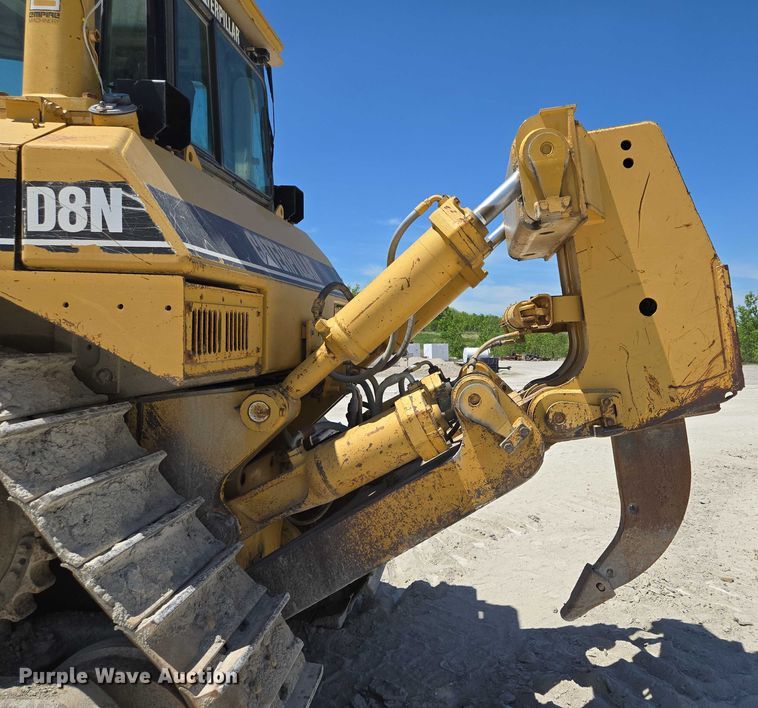 image for item EM7295 1994 Caterpillar D8N dozer