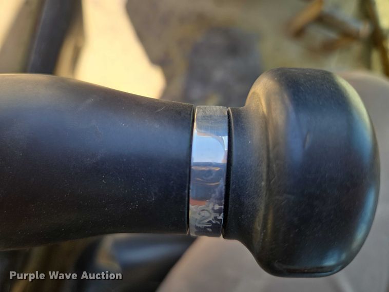 image for item EM7295 1994 Caterpillar D8N dozer