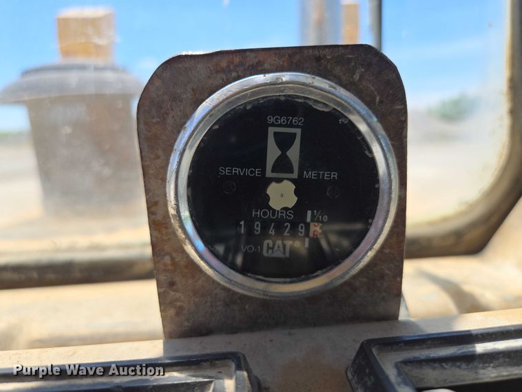 image for item EM7295 1994 Caterpillar D8N dozer