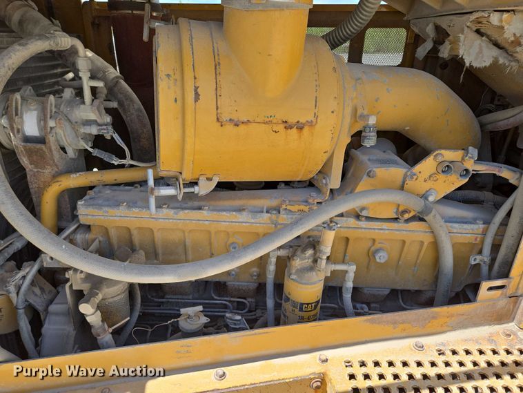 image for item EM7295 1994 Caterpillar D8N dozer