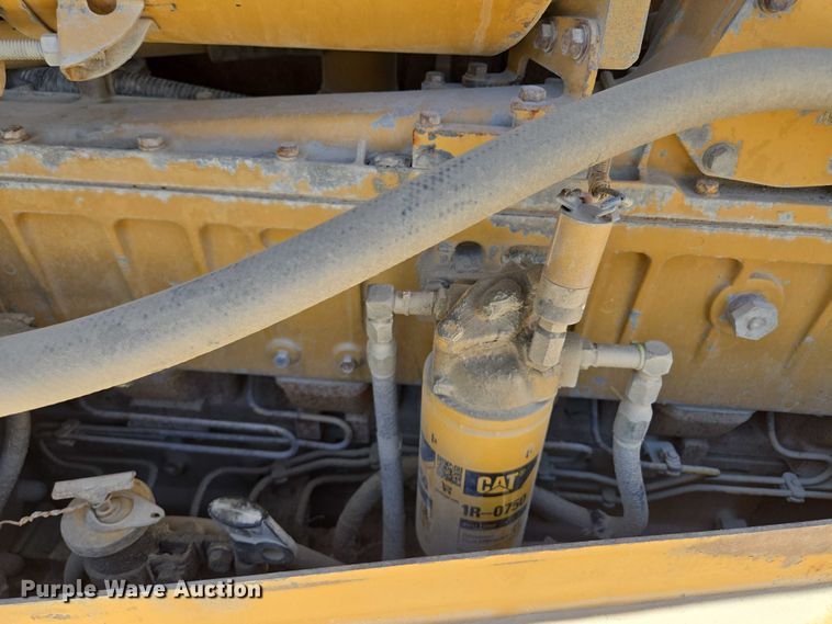 image for item EM7295 1994 Caterpillar D8N dozer