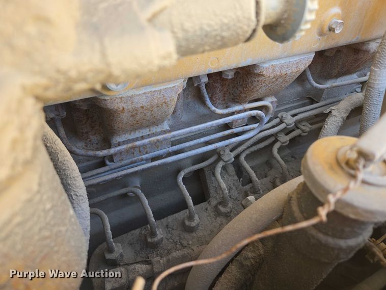 image for item EM7295 1994 Caterpillar D8N dozer