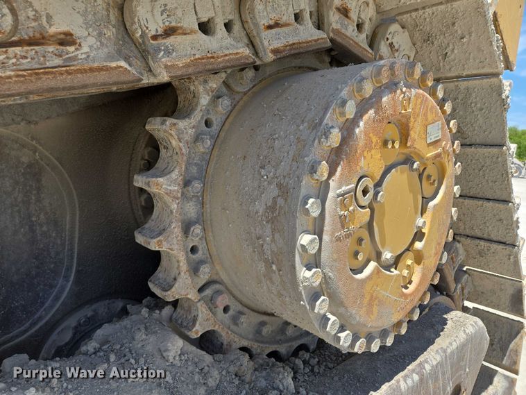 image for item EM7295 1994 Caterpillar D8N dozer