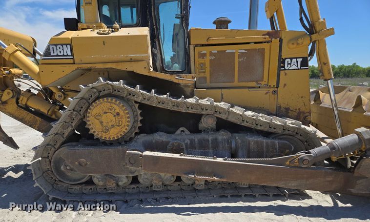 image for item EM7295 1994 Caterpillar D8N dozer