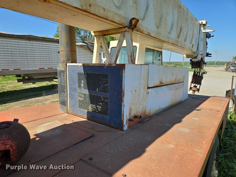 image for item EM7296 1981 Link-Belt HTC-50  crane