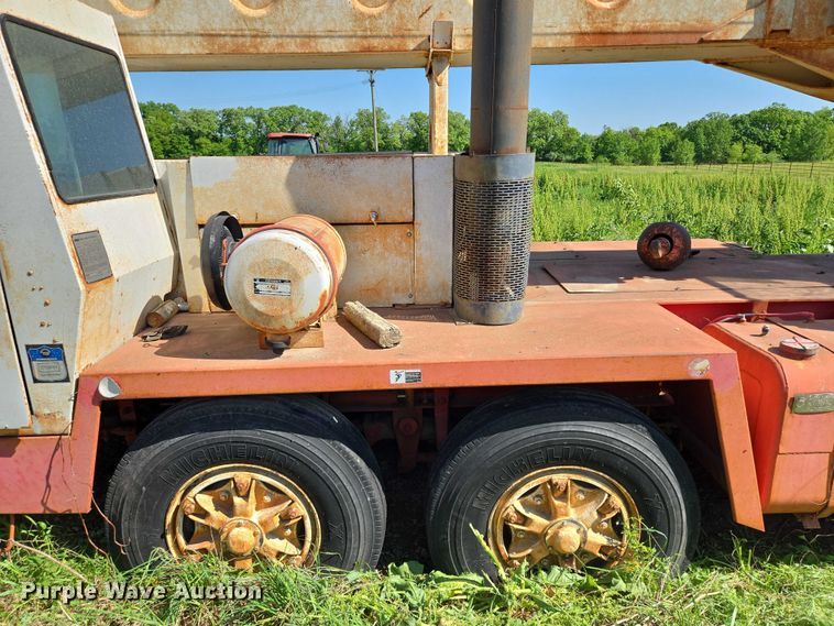 image for item EM7296 1981 Link-Belt HTC-50  crane