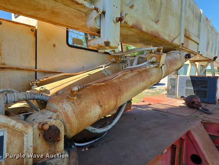 image for item EM7296 1981 Link-Belt HTC-50  crane