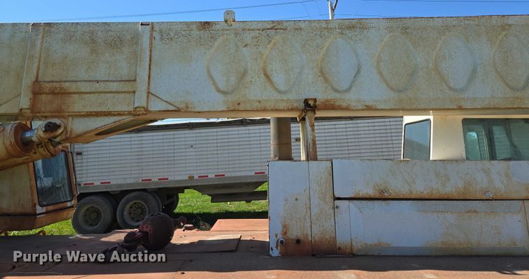 image for item EM7296 1981 Link-Belt HTC-50  crane