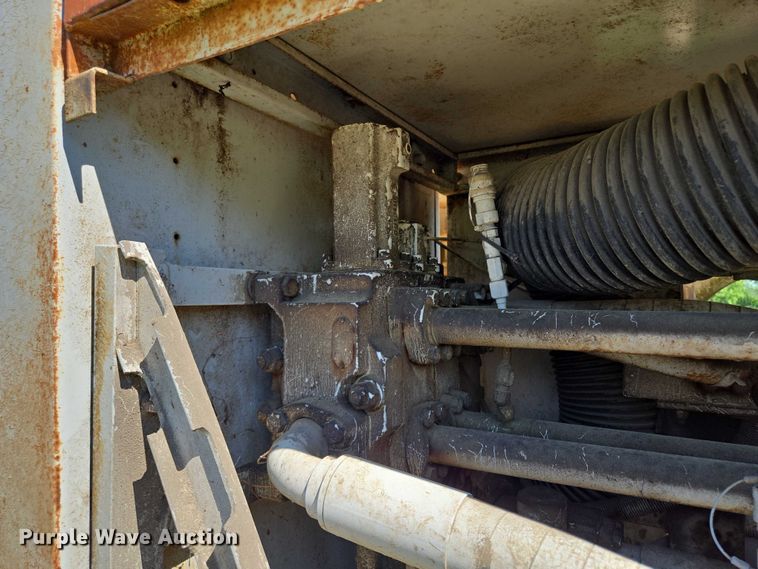 image for item EM7296 1981 Link-Belt HTC-50  crane