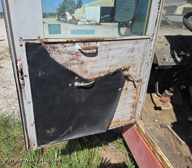 image for item EM7296 1981 Link-Belt HTC-50  crane