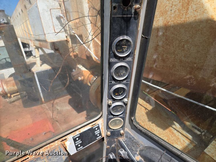 image for item EM7296 1981 Link-Belt HTC-50  crane