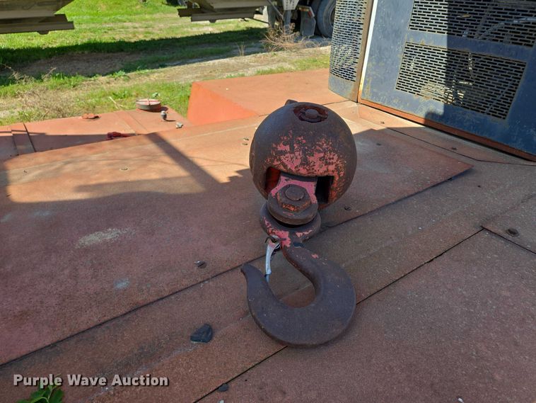 image for item EM7296 1981 Link-Belt HTC-50  crane