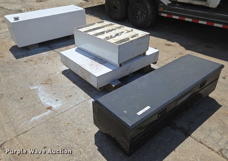 image for item EM7300 Toolboxes