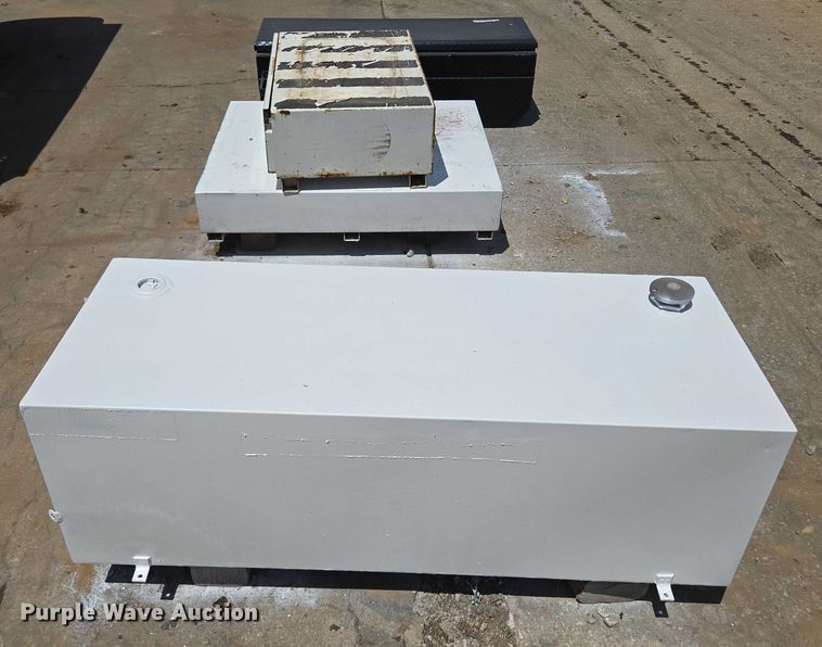 image for item EM7300 Toolboxes