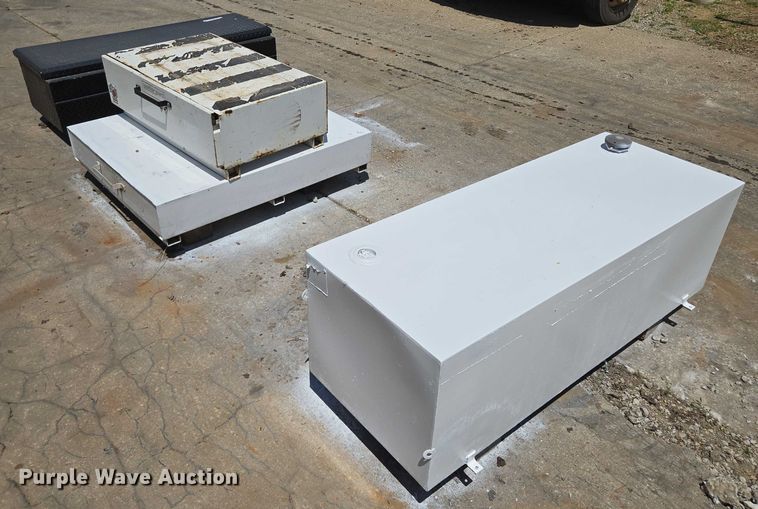 image for item EM7300 Toolboxes