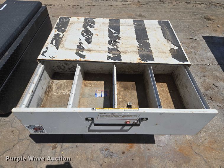 image for item EM7300 Toolboxes