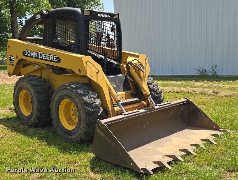 image for item EM7330 2003 John Deere 270 Series II skid steer loader