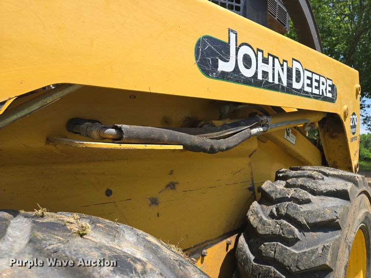 image for item EM7330 2003 John Deere 270 Series II skid steer loader