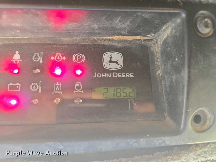 image for item EM7330 2003 John Deere 270 Series II skid steer loader