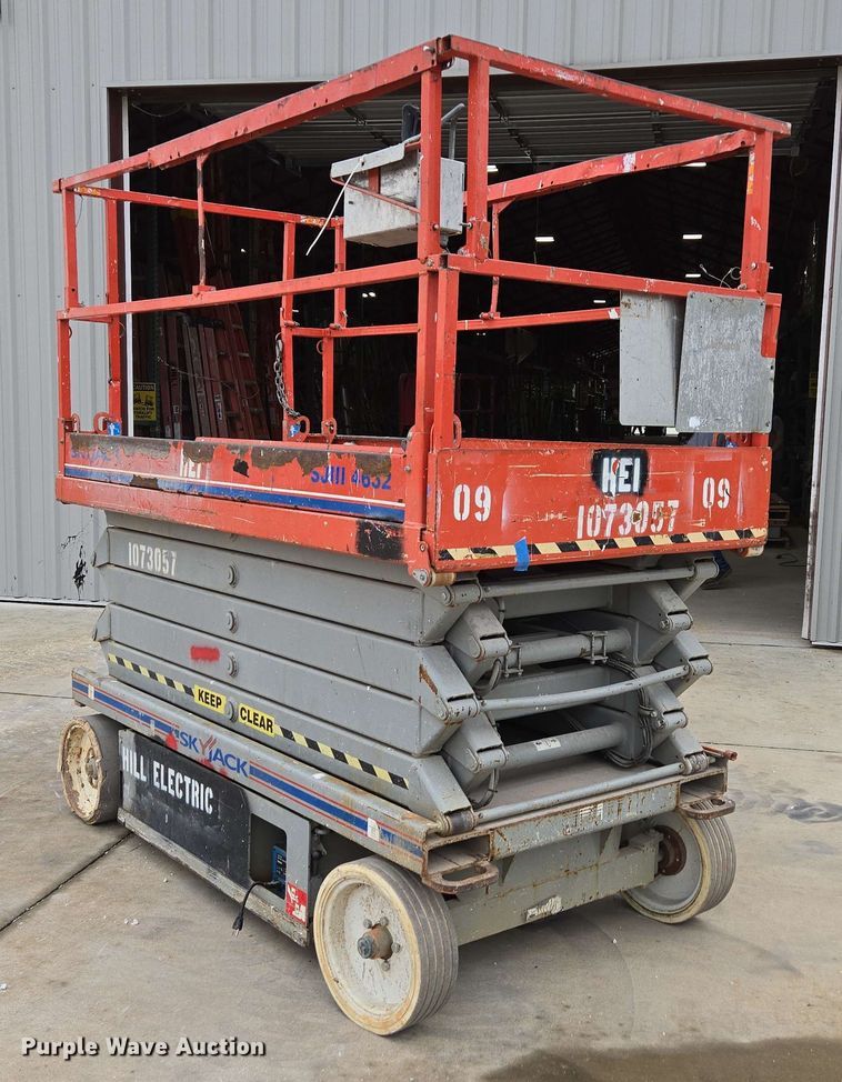 image for item EN3677 2008 Skyjack SJ4632 scissor lift