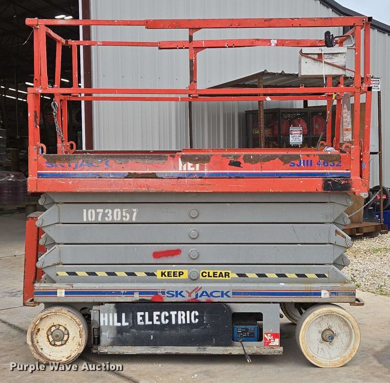 image for item EN3677 2008 Skyjack SJ4632 scissor lift