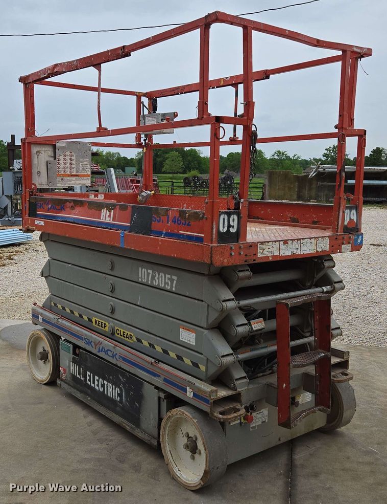image for item EN3677 2008 Skyjack SJ4632 scissor lift
