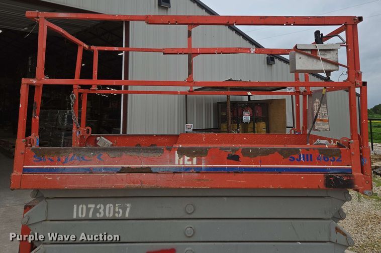 image for item EN3677 2008 Skyjack SJ4632 scissor lift