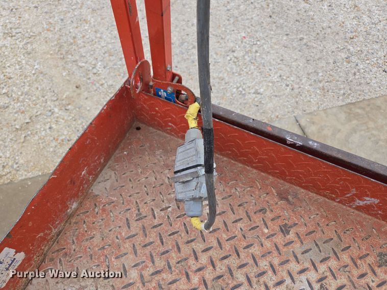 image for item EN3677 2008 Skyjack SJ4632 scissor lift