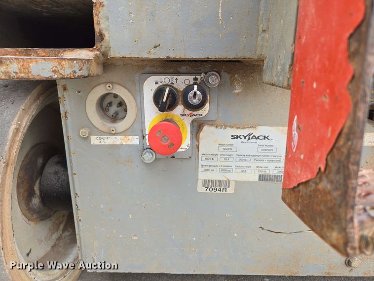 image for item EN3677 2008 Skyjack SJ4632 scissor lift