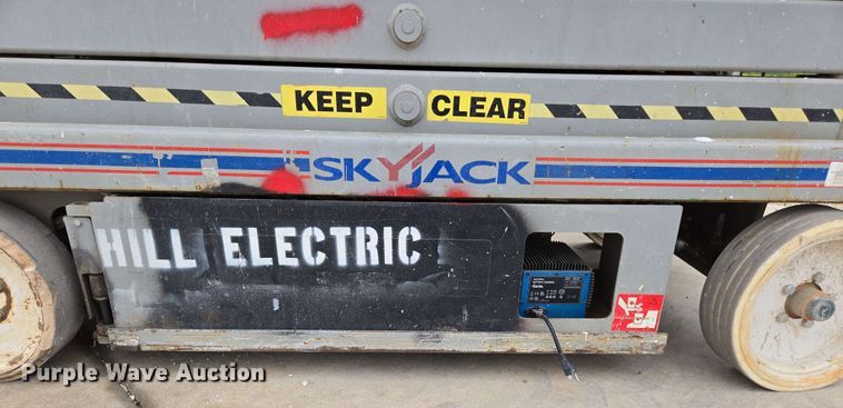 image for item EN3677 2008 Skyjack SJ4632 scissor lift