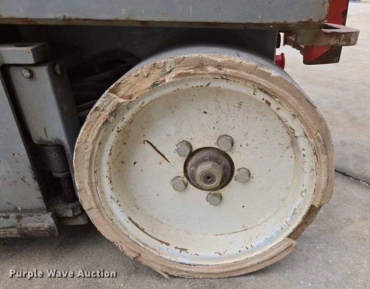 image for item EN3677 2008 Skyjack SJ4632 scissor lift