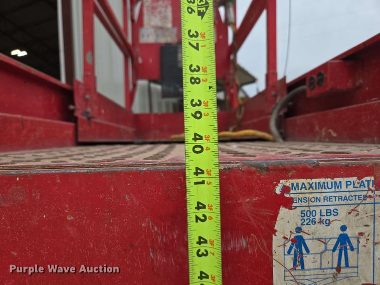 image for item EN3678 2000 MEC  1932ES scissor lift