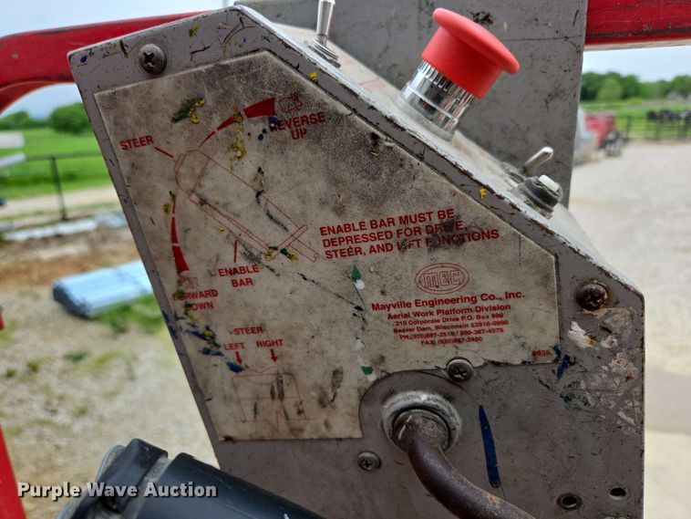 image for item EN3678 2000 MEC  1932ES scissor lift