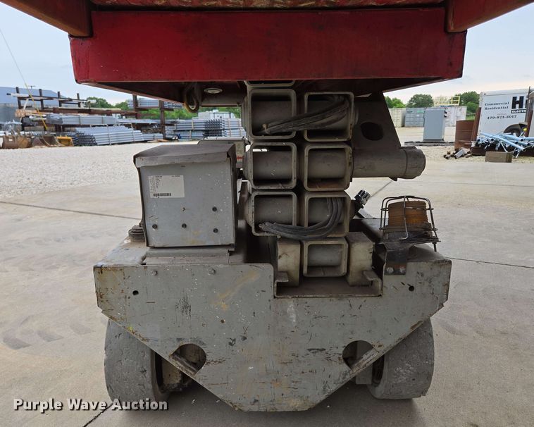 image for item EN3678 2000 MEC  1932ES scissor lift