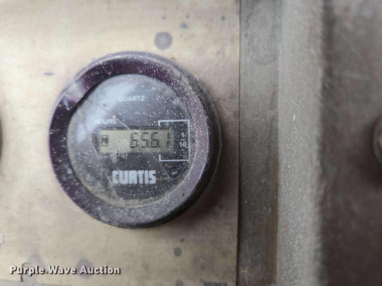 image for item EN3678 2000 MEC  1932ES scissor lift