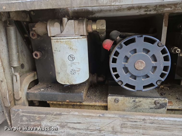 image for item EN3678 2000 MEC  1932ES scissor lift